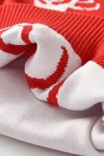 Pull Noël enfant tricoté renne rouge - Détail matière 2