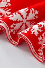 Robe de Noël Rouge Renne et Flocons - Détail 2