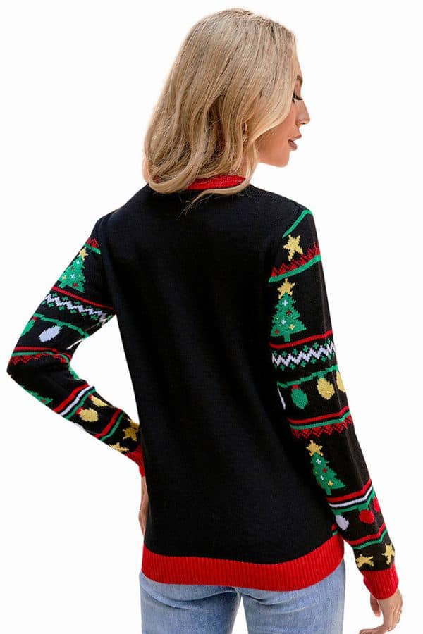pull arbre de noel guirlande vue de dos