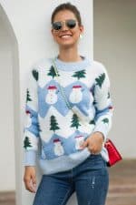 pull femme bonhomme de neige bleu vue de face2