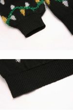 pull noel femme guirlande vue en details