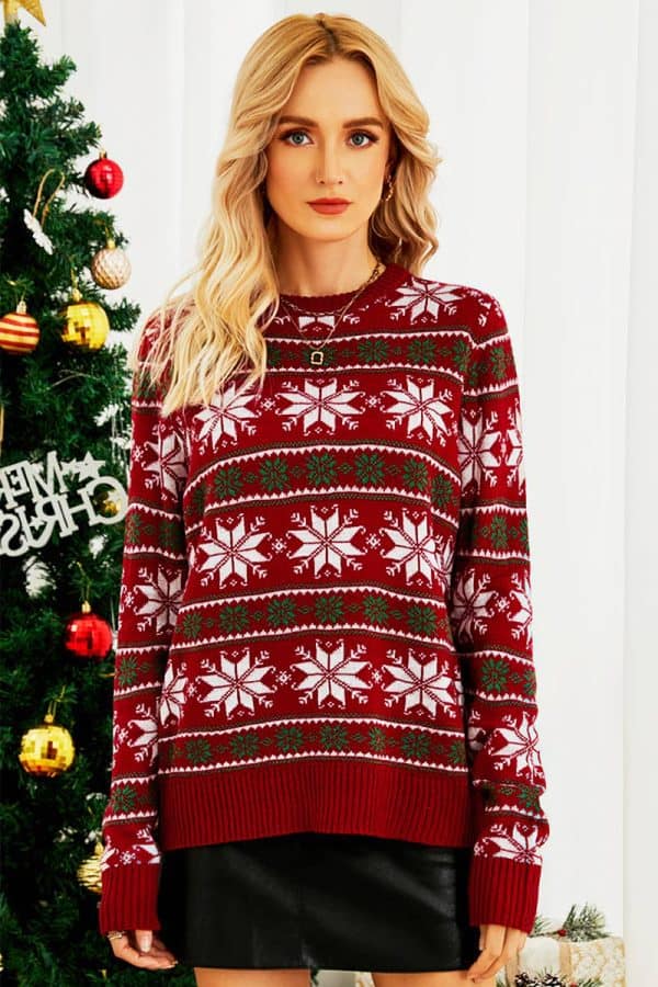pull rouge flocon noel vue en situation