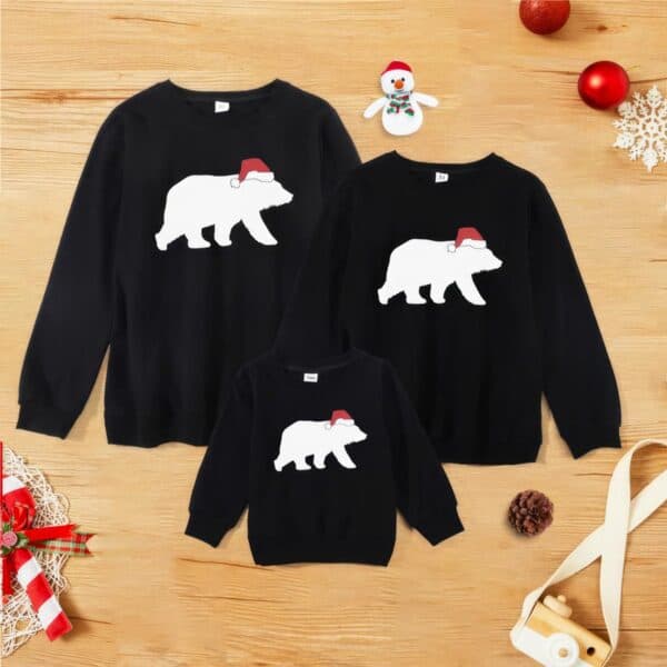 Pull Noir Famille Ours Polaire & Bonnet de Noël assortis