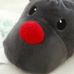 chaussons rennes noir rouge vue detaillee