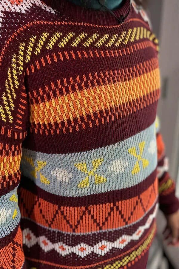 pull moche vintage jacquard unisex vue de cote