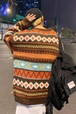 pull moche vintage jacquard unisex vue dedos